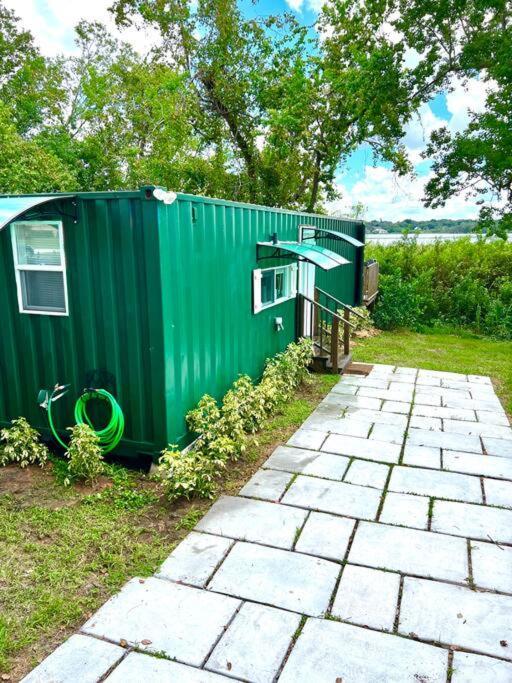 Chalet 1bed 1bath Container Centrally Located *